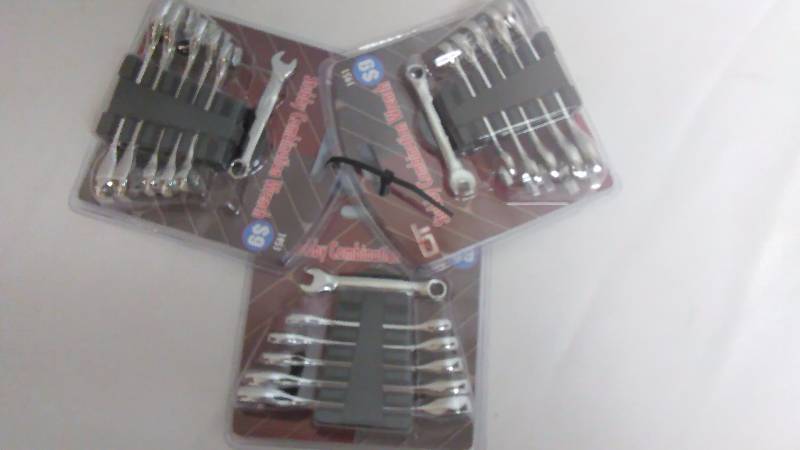 lot 161 image: Stubby Combination Wrench Sets (3)