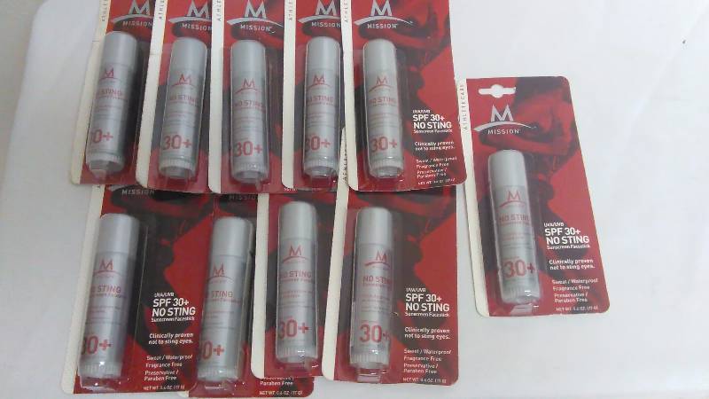 lot 185 image: Sun Screen Face Stick, SPF 30 (10)