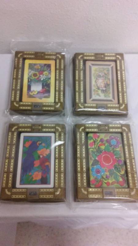 lot 218 image: Cribbage Board  Card Holder Combination (4)