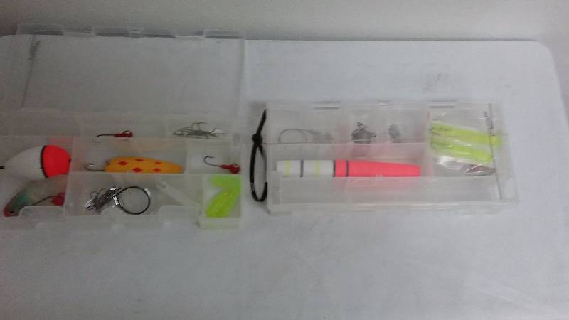lot 256 image: R2F Mini Tackle Boxes with misc. gear (2)