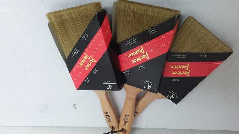 lot 273 image: 4 Inch Paint Brushes (3) By Perfect Painter