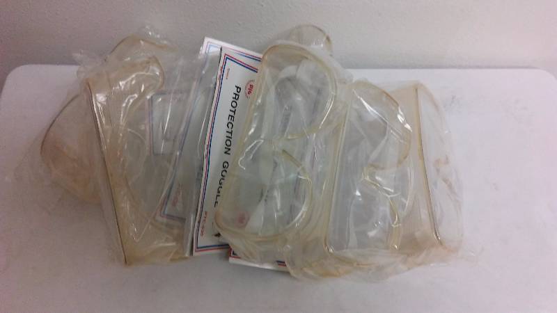 lot 307 image: Eye Protection Goggles (6)