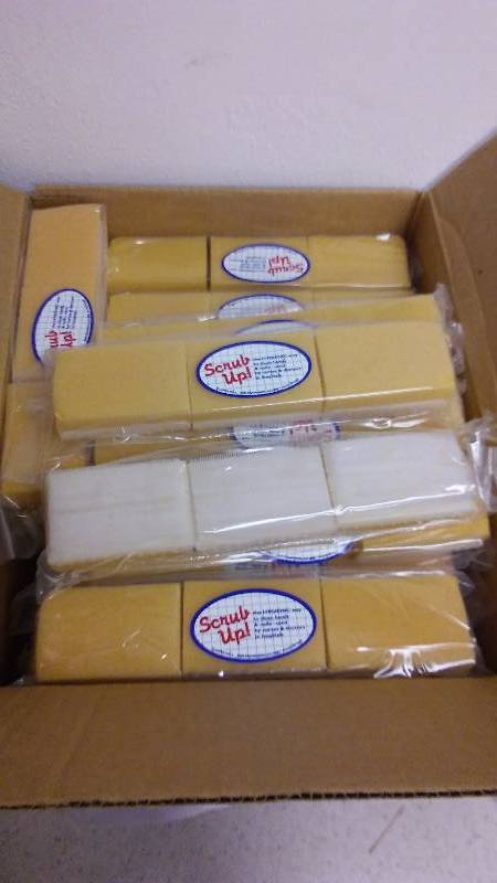 lot 321 image: Scrub Ups Sponges 3 pc. Pkg. (28 pkgs.) Scrubber bristles on one side  sponge on the other