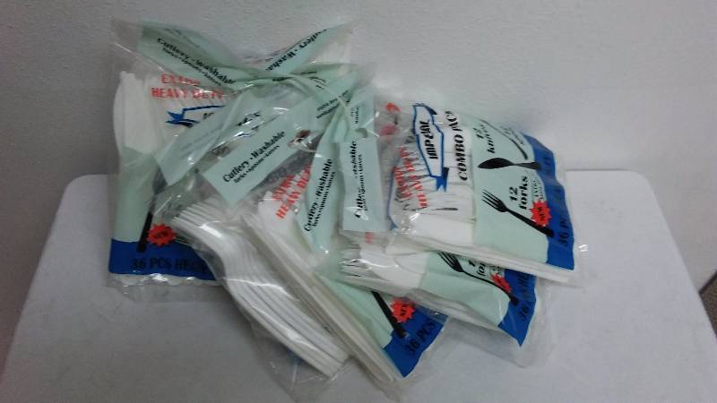 lot 325 image: Plastic Cutlery (6 pkg. of 36) Each Pkg. contains 12 each spoon, forks, knives