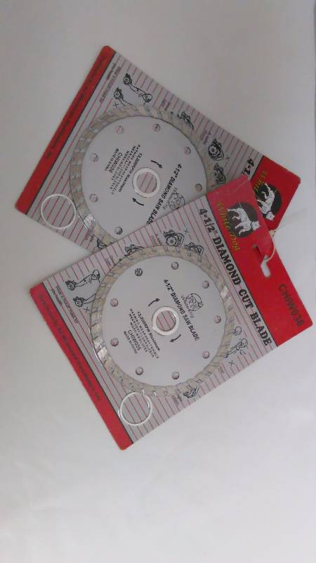 lot 354 image: 4.5-inch Diamond Cut Blades (2) by White Dog