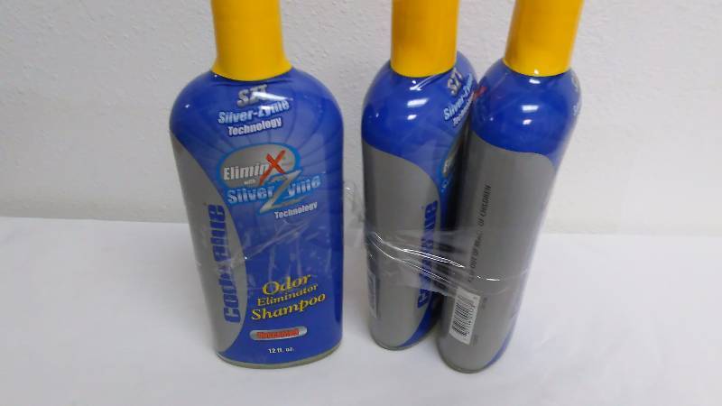 lot 387 image: Code Blue Shampoo (3) Removes human scent before hunting