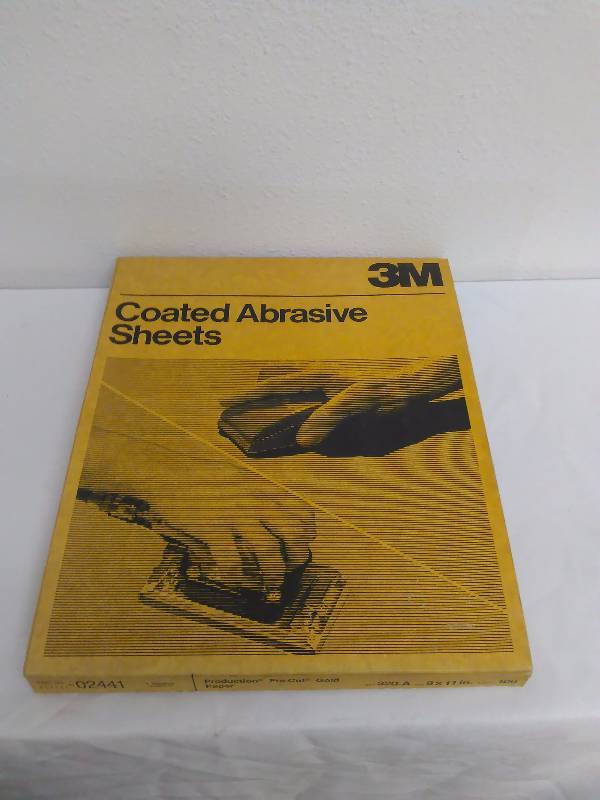 lot 397 image: Sanding Paper 9 x11, 320 grit, 3M (100 sheet)