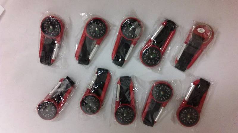 lot 441 image: Keychain with clip and compass (10)