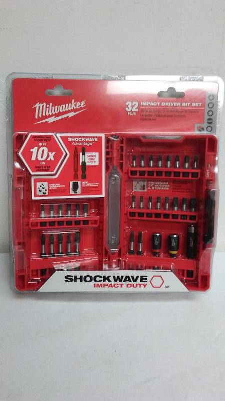 lot 458 image: Milwaukee 32 pc. Impact Driver Bit Set