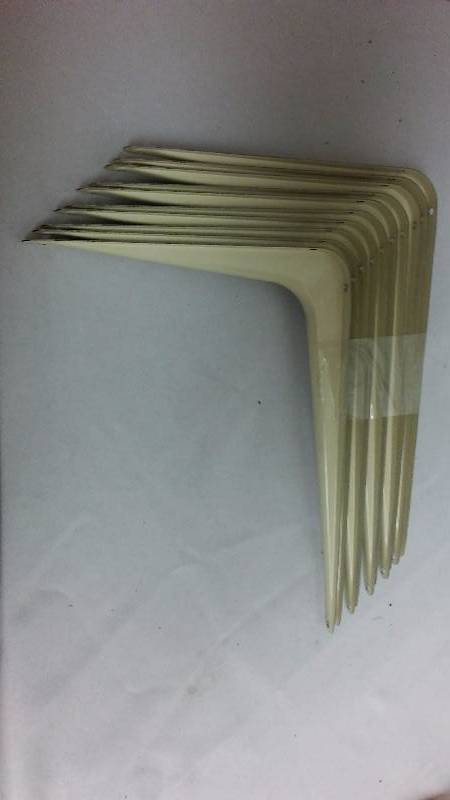 lot 606 image: Shelf Brackets (10) 7 x 9 inch, Ivory