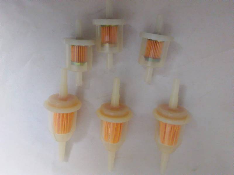 lot 466 image: Inline Small engine fuel filters (6) variety