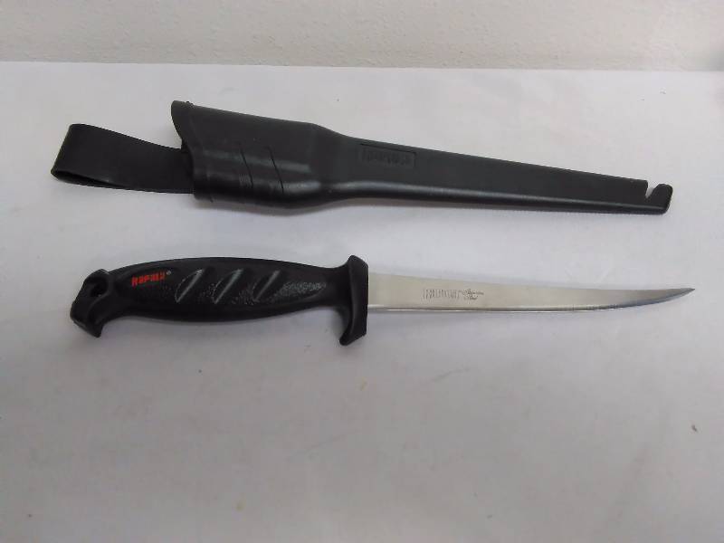 lot 478 image: Rapala Knife, 6-inch Blade, Poly Handle