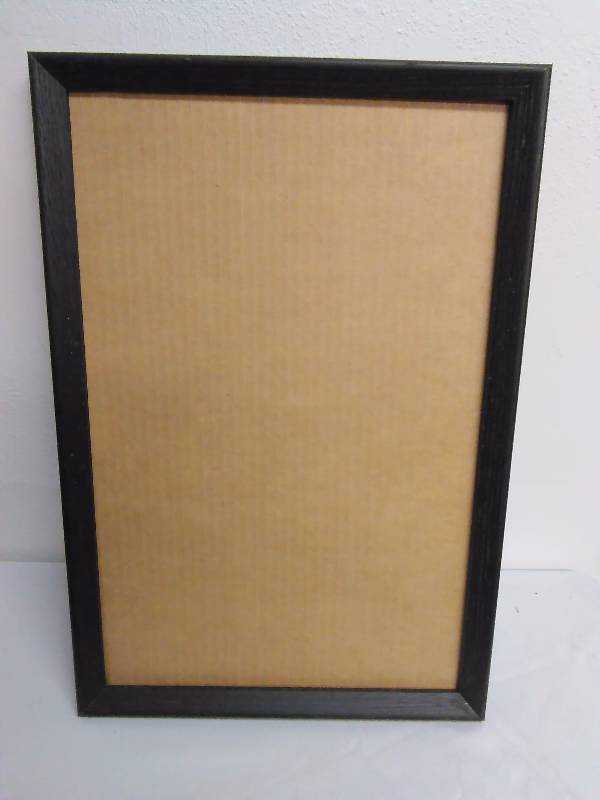 lot 513 image: Wood Picture Frames (Black) with mounting hardware (12) 18.5 x 12.5 exterior measurement, 11 x 17interior
