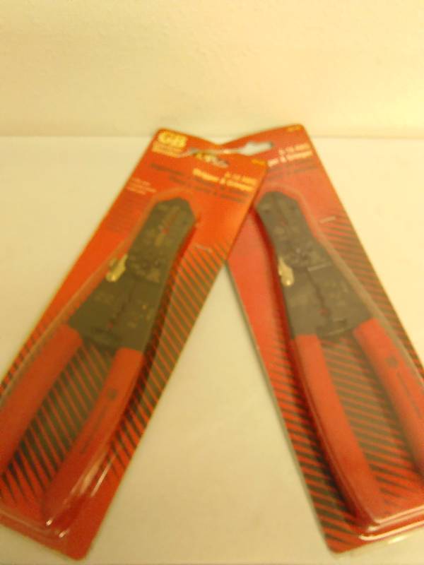 lot 590 image: Wire Stripper and Crimper (2) by Gardener Bender