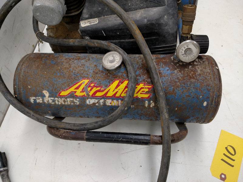 lot 110 image: Air Mate Air Compressor, Works...