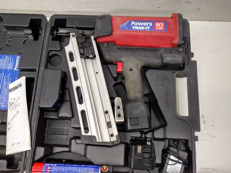 lot 114 image: Powers Trak-It W321FRH 6 volt Frami...
