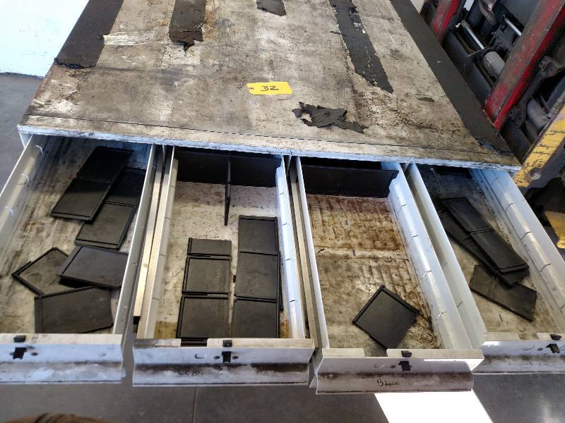 lot 32 image: Weather Guard Pac-Rat Tool  Parts ...