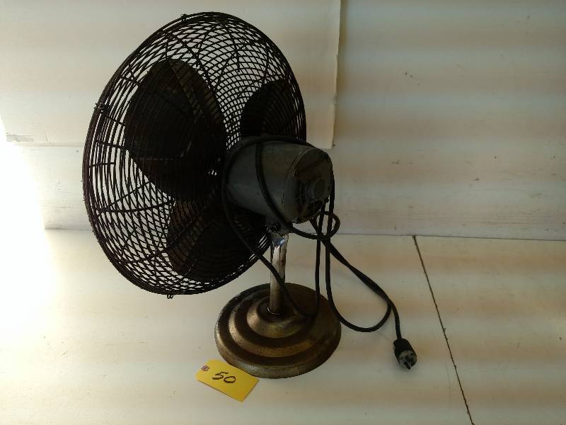 lot 50 image: 20 Bench Fan, Works...