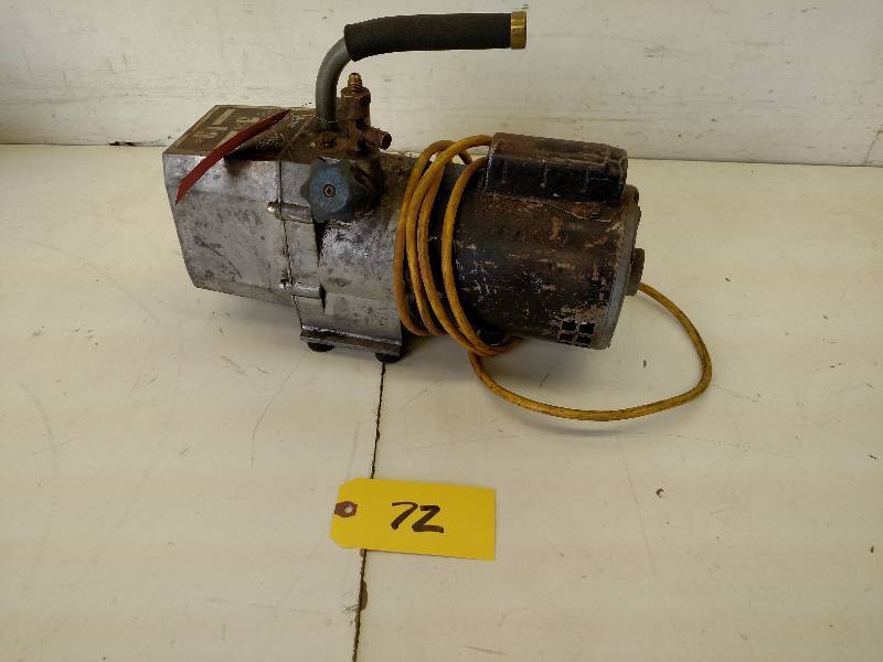 lot 72 image: Fast-Vac DV-85  Vacuum Pump, Works...