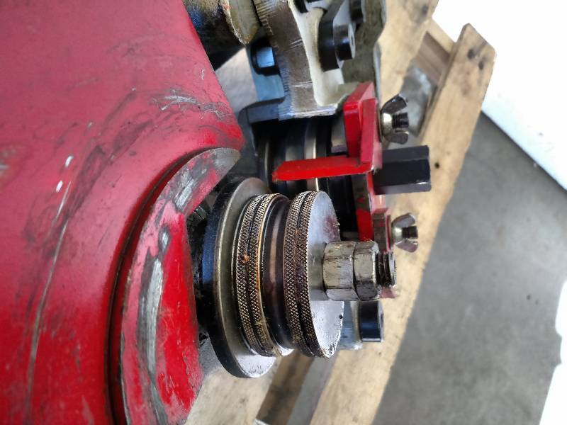 lot 7 image: Victualic Model VE272FS Pipe Groove...