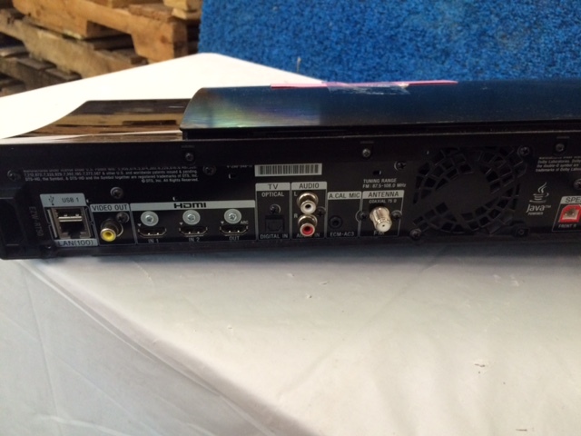 lot 64 image: Sony Blue-Ray Disc DVD Receiver