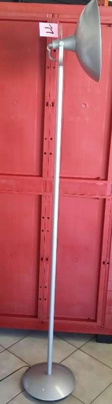lot 77 image: Adjustable Gray Floor Lamp