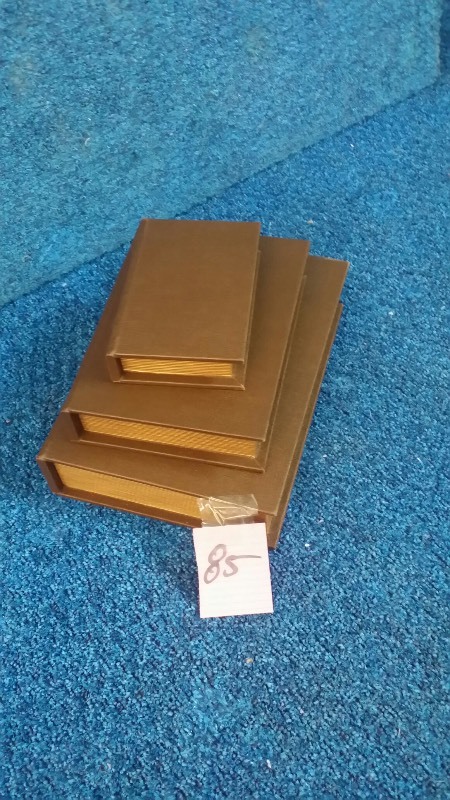 lot 85 image: 3x Brown Decor Books