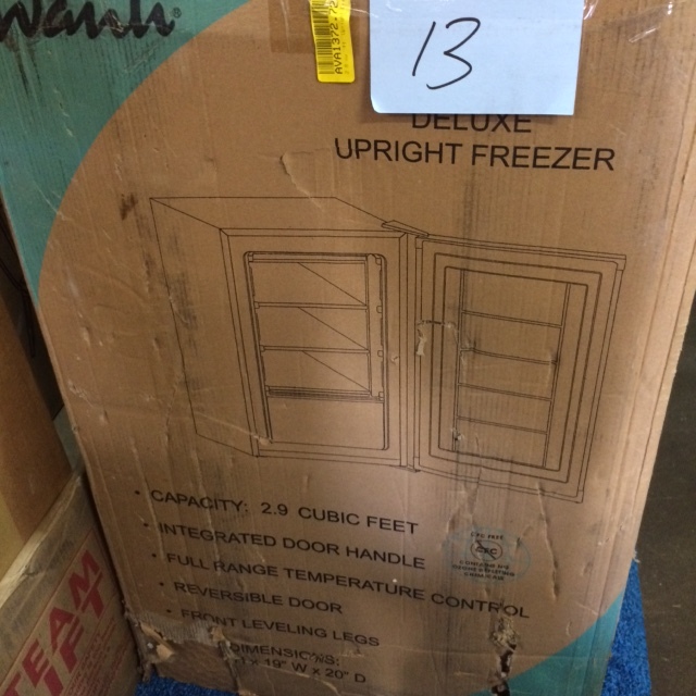 lot 13 image: 2.8 CU. Ft. Upright Frezzer