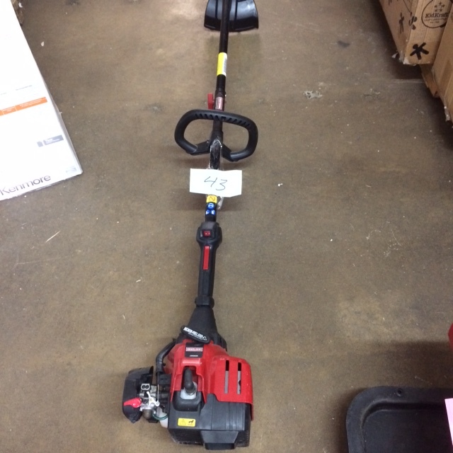 lot 43 image: Craftsman 25cc Gas Trimmer 401 Mix Straight Shaft