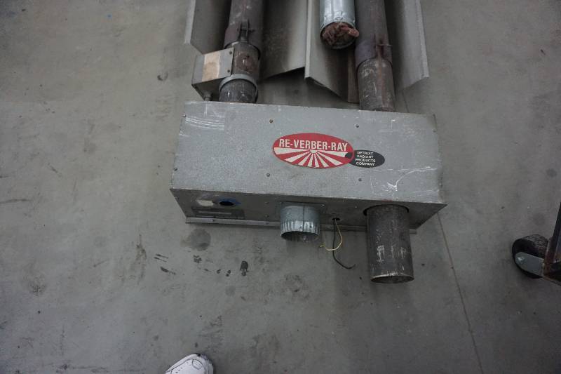 lot 15 image: Detroit Radiant Products Company Re Verber-Ray 11 ShopGarage Radiant Heater