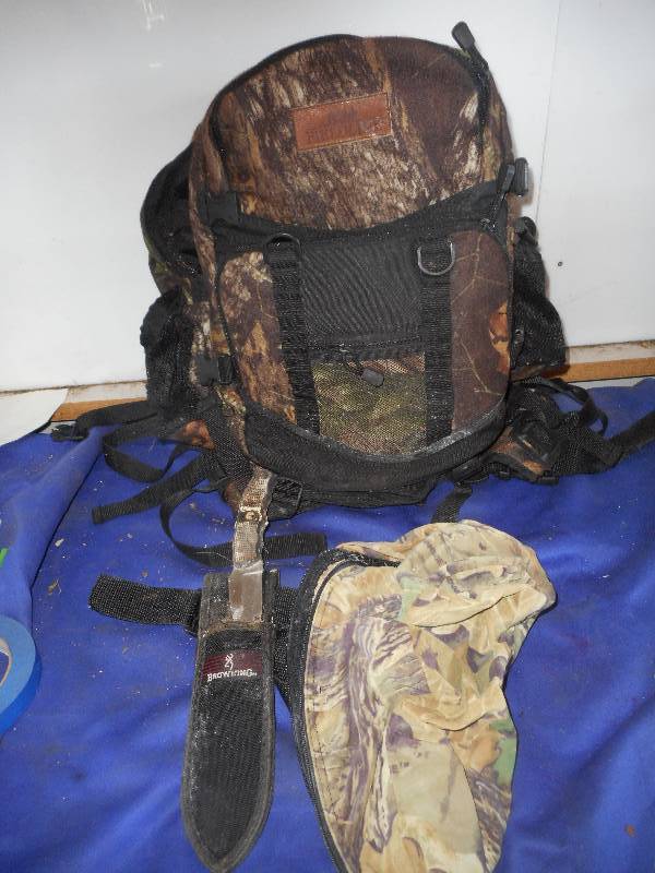 FIELD LINE HUNTING BACK PACK , FANNY PACK , AND BROWNING BUCK KNIFE