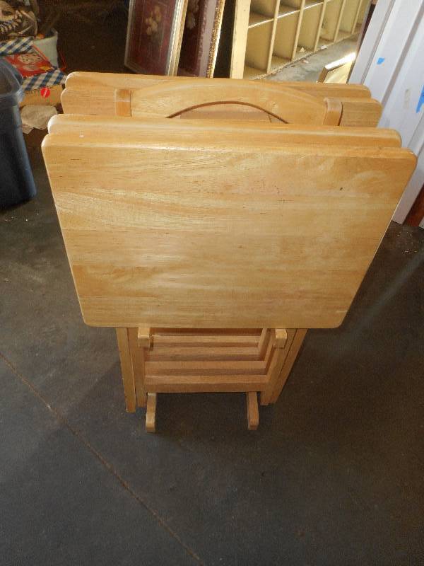 SET OF 3 OAK TV TRAYS