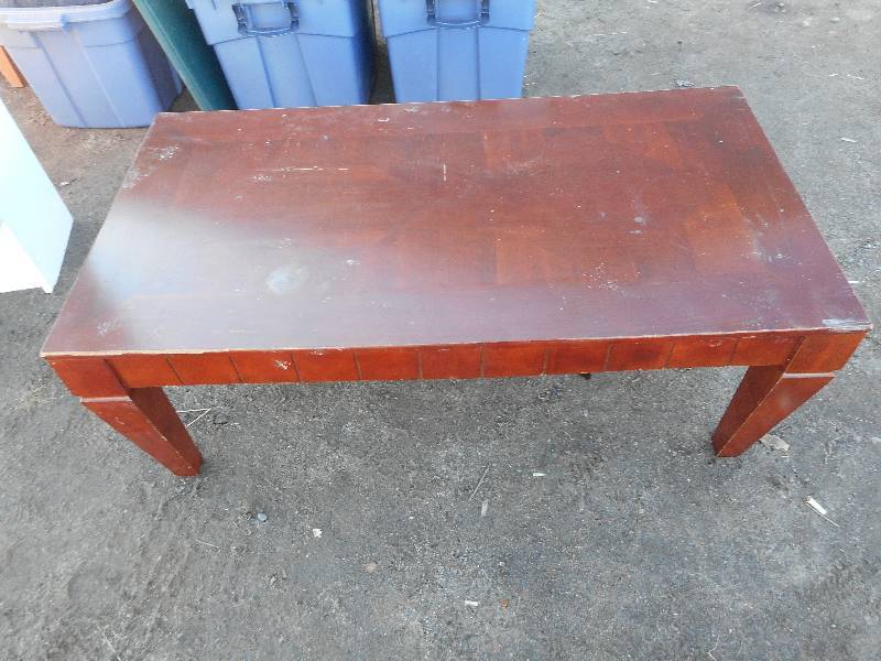 HARD WOOD COFFEE TABLE