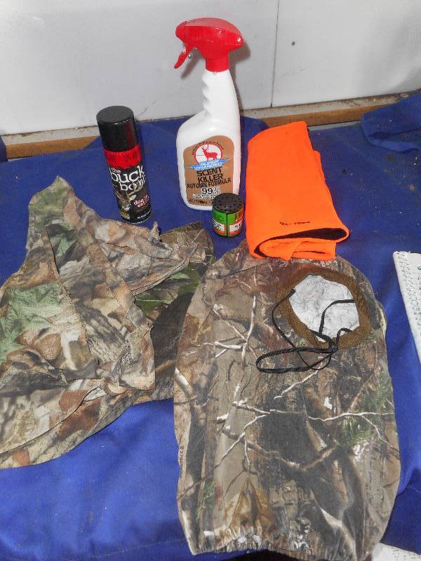 HUNTING SPRAYS , HANKYS AND HATS ONE CALL