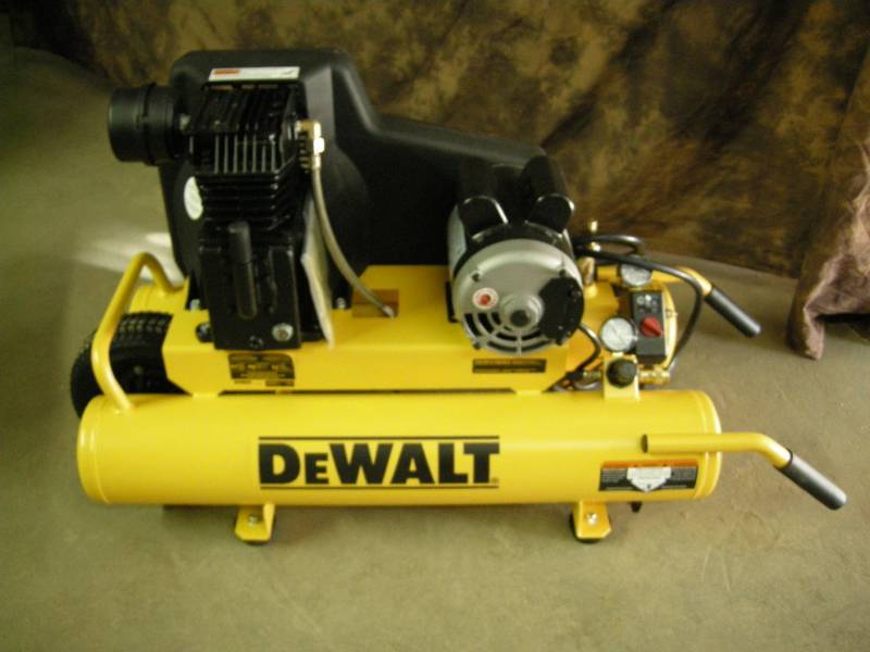 lot 60 image: DeWalt Jobsite Air Compressor