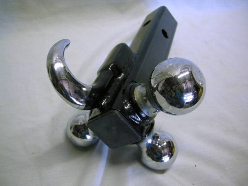 lot 89 image: 4 Position Receiver Hitch