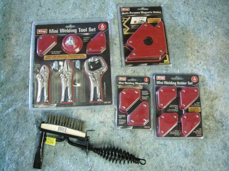 lot 94 image: Welding Magnets and Tools
