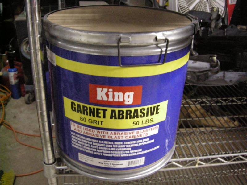 lot 116 image: King Garnet Abrasive