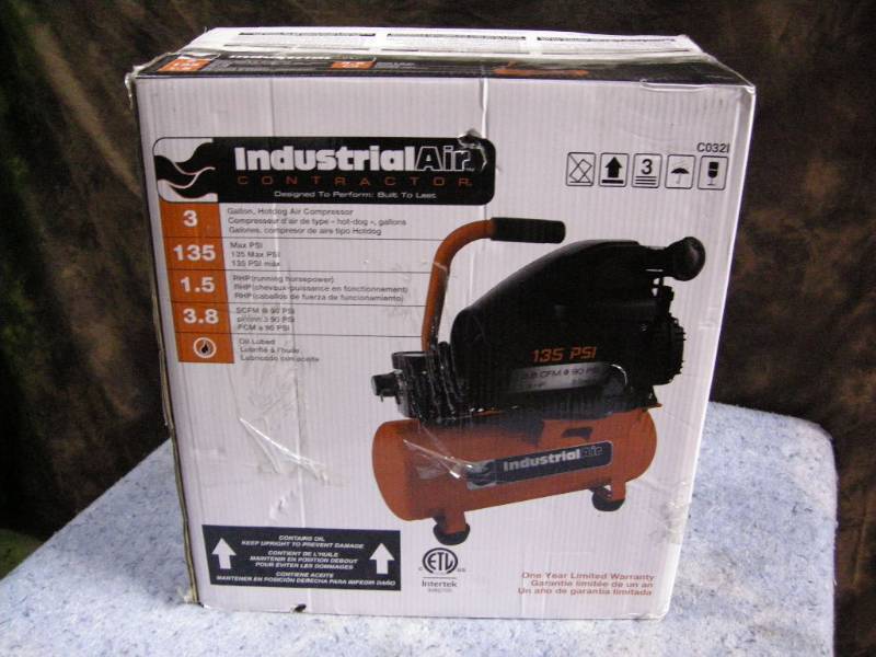lot 119 image: Industrial Air Contractor Air Compressor