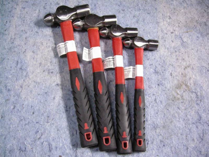 lot 123 image: 4 Ball Peen Hammer Set