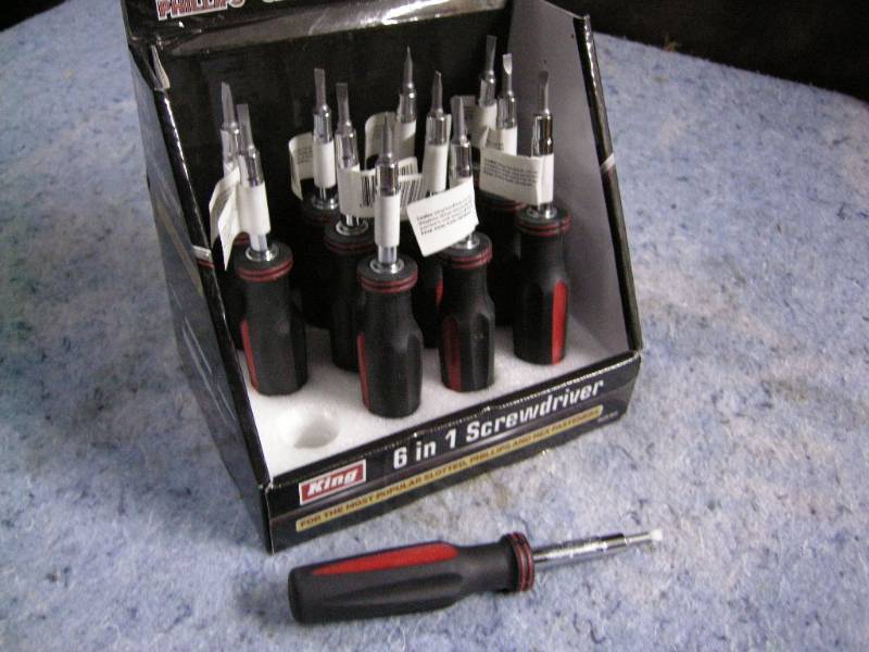 lot 124 image: King 6 in 1 Screwdriver 12pc Counter Display