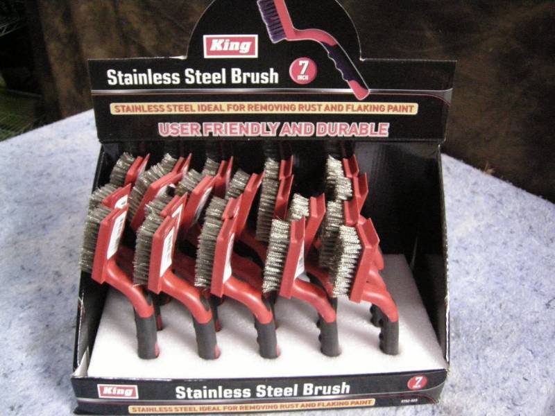 lot 125 image: King Stainless Steel Brush Counter Display