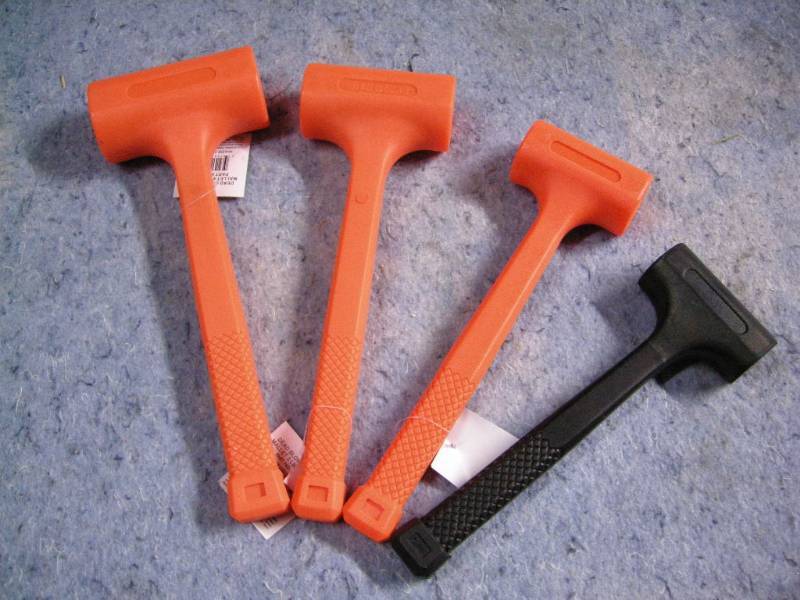 lot 126 image: 4pc Dead Blow Mallet Set