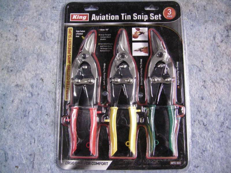 lot 138 image: King Aviation Tin Snip Set