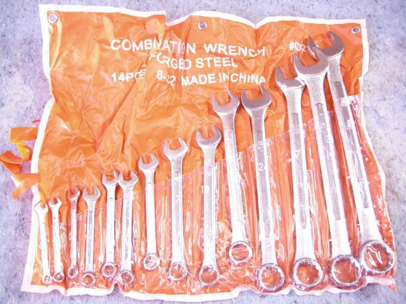 lot 147 image: Combination Wrench Set