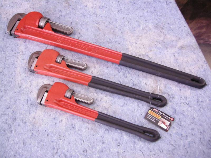 lot 161 image: 3 Pipe Wrenches