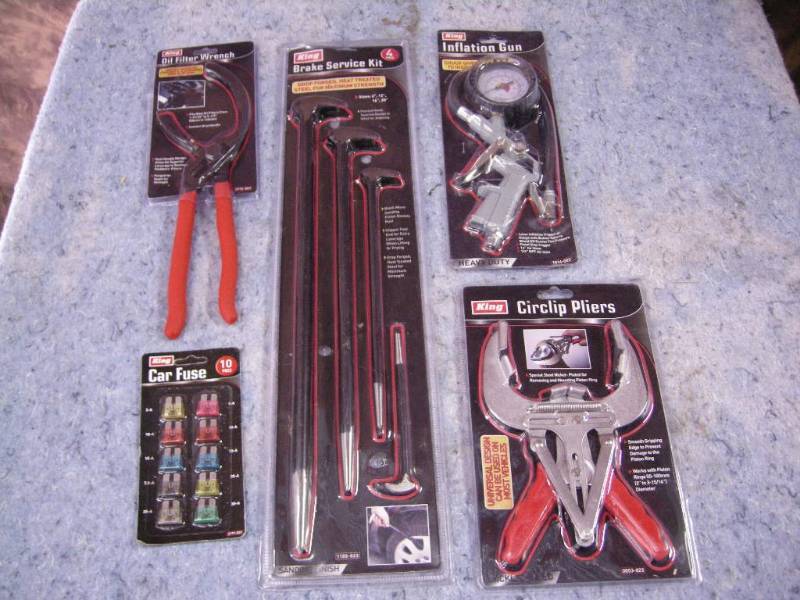 lot 164 image: Automotive Related Tools