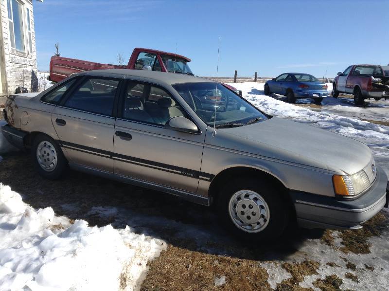 1991 Ford Taurus