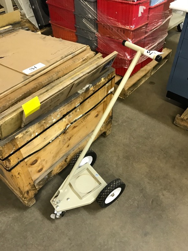 lot 39 image: Oxygen bottle cart