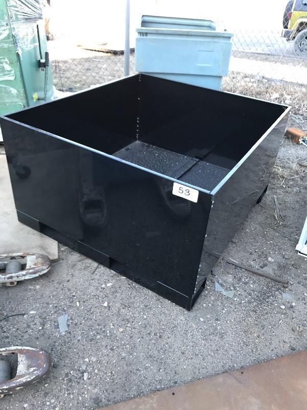 lot 53 image: Metal bin